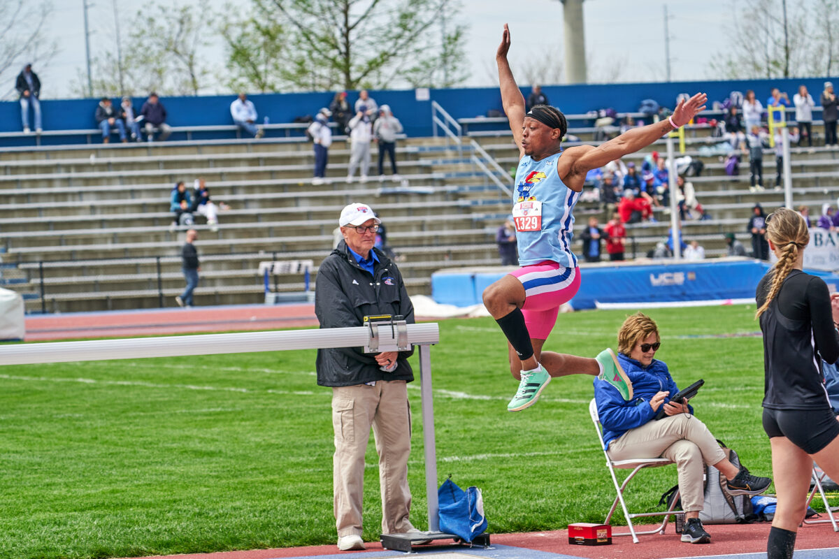Photo Gallery Wideranging KU track and field action on Kansas Relays
